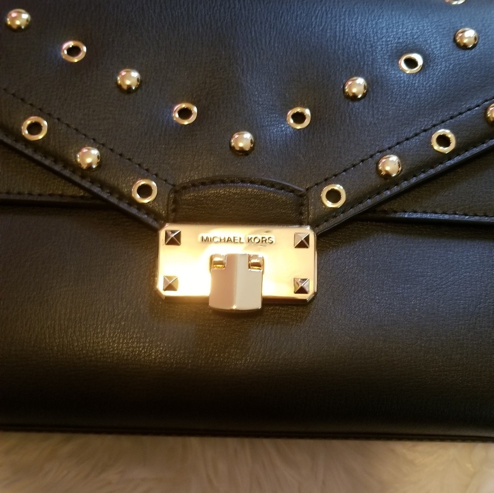 Michael Kors Kinsley Medium Top Handle - Picture 4 of 9
